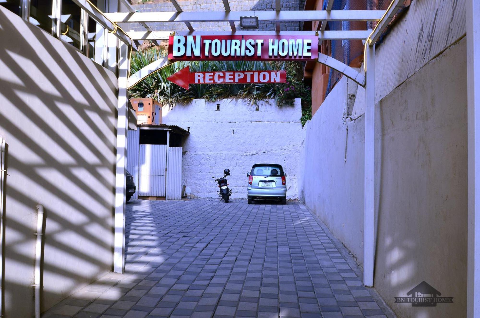 Bn Tourist Home Утакаманд Экстерьер фото